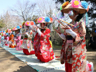 浅川の花火の写真